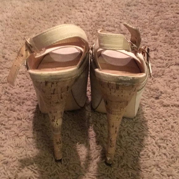 Cream Decor Heels - Picture 4 of 6